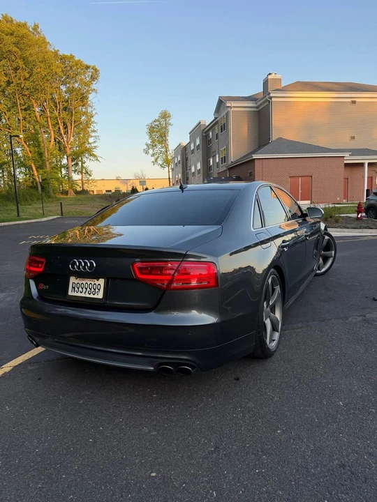 2013 Audi D4 S8 - Image 3 of 20