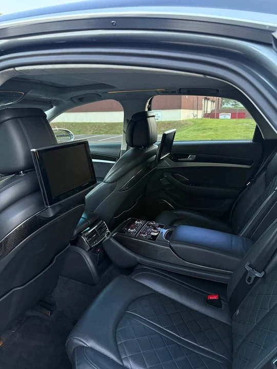 2013 Audi D4 S8 - Image 11 of 20