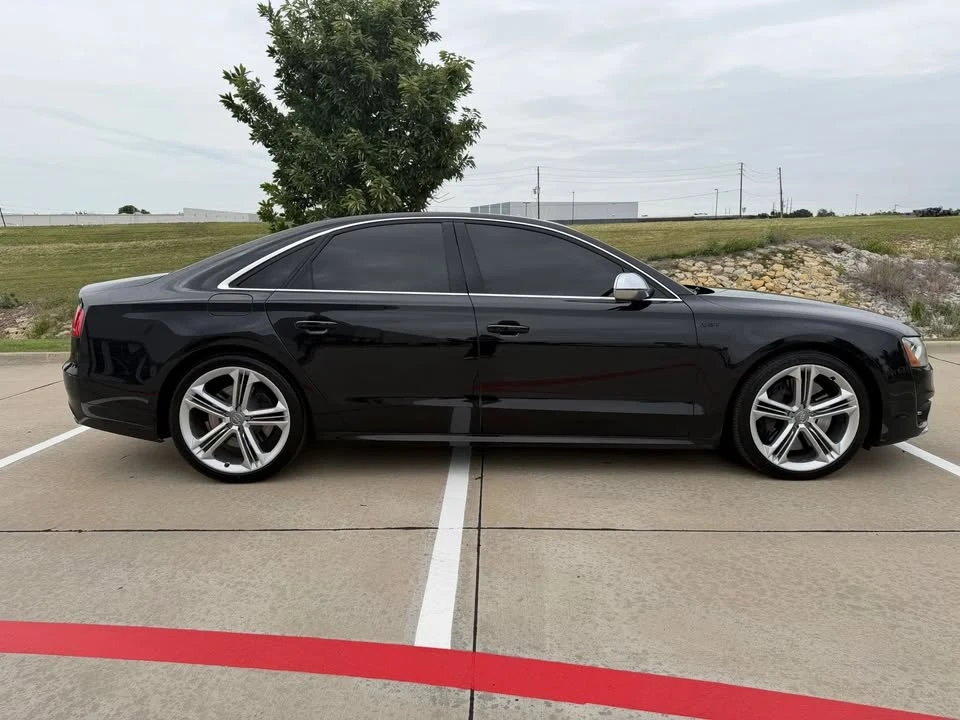 2013 Audi D4 S8 - Image 5 of 20