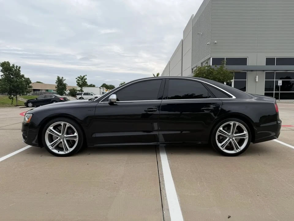 2013 Audi D4 S8 - Image 4 of 20