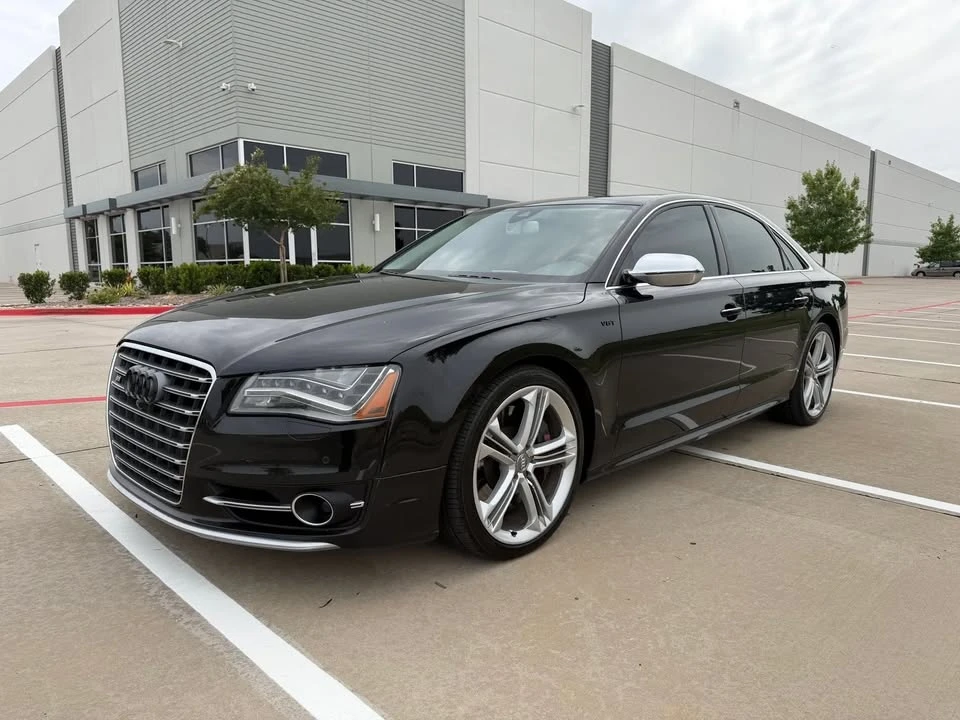 2013 Audi D4 S8 - Image 2 of 20