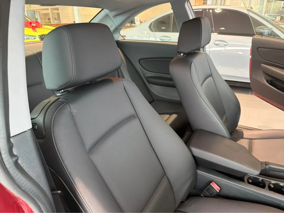 2013 BMW E81/E82/E88 1 Series - Image 2 of 4