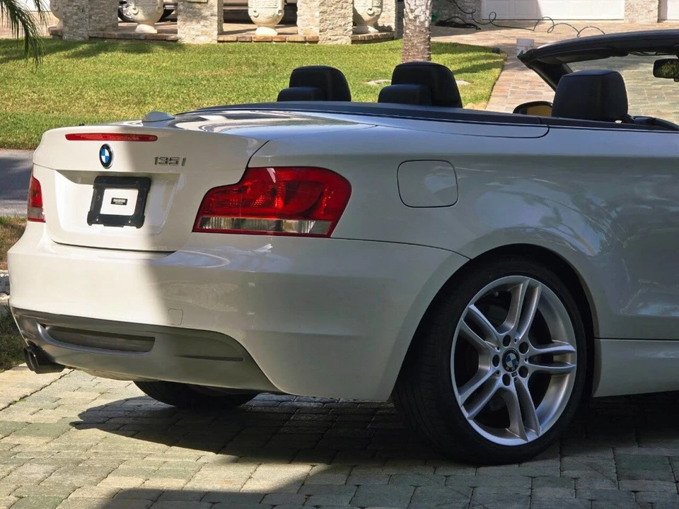 2013 BMW E82 135i & 135is - Image 16 of 21