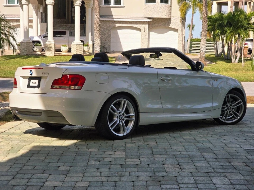 2013 BMW E82 135i & 135is - Image 15 of 21