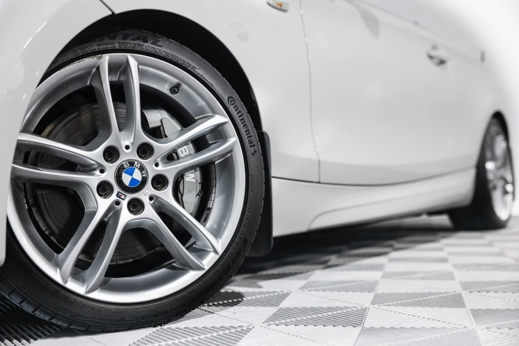 2013 BMW E82 135i & 135is - Image 14 of 21