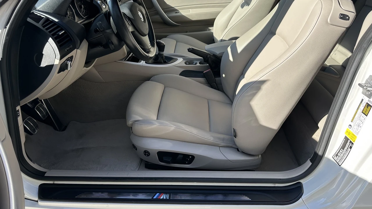 2013 BMW E82 135i & 135is - Image 12 of 31