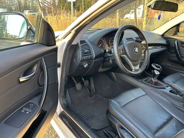 2013 BMW E81/E82/E88 1 Series - Image 4 of 11