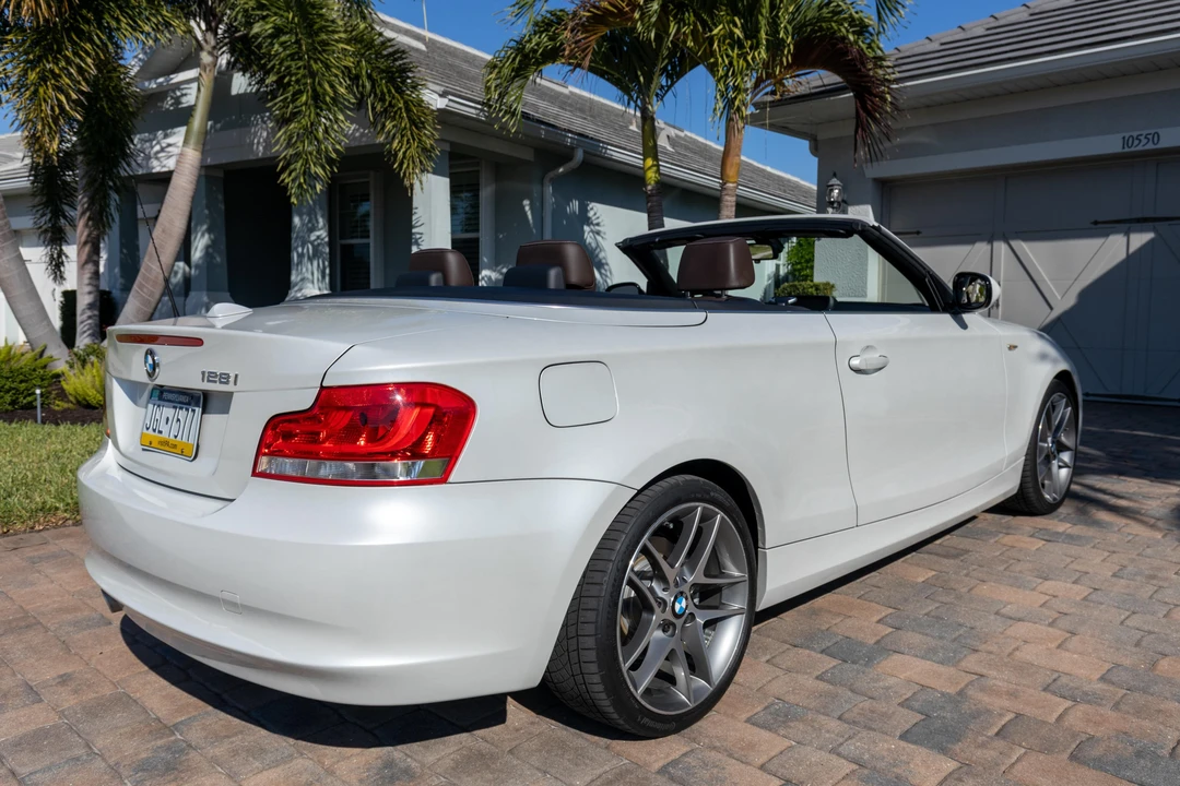 2013 BMW E81/E82/E88 1 Series - Image 17 of 31