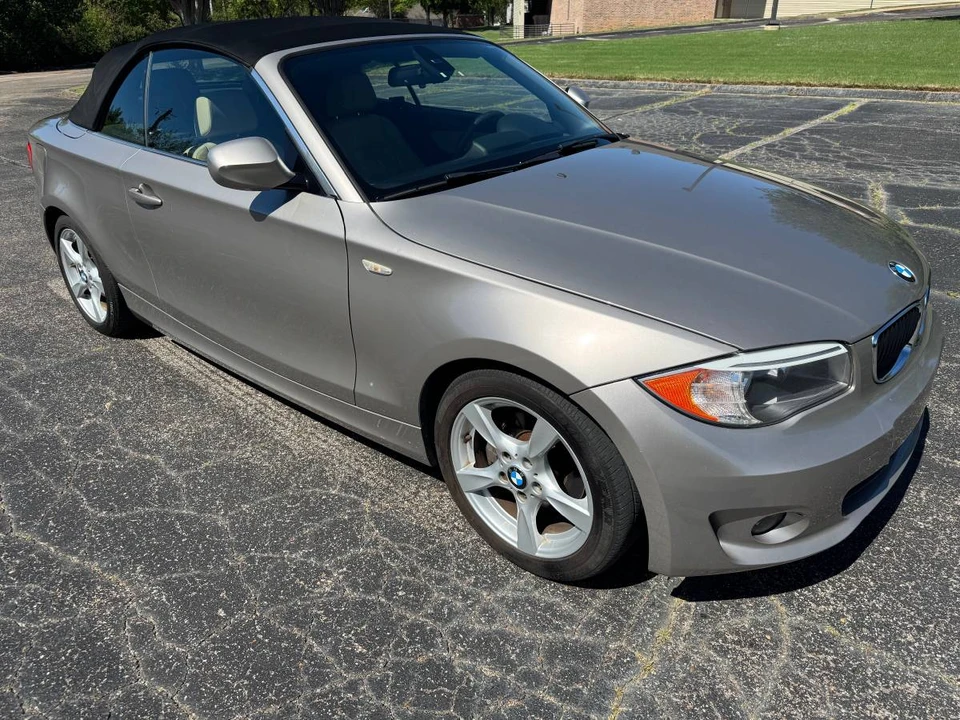 2013 BMW E81/E82/E88 1 Series - Image 2 of 11