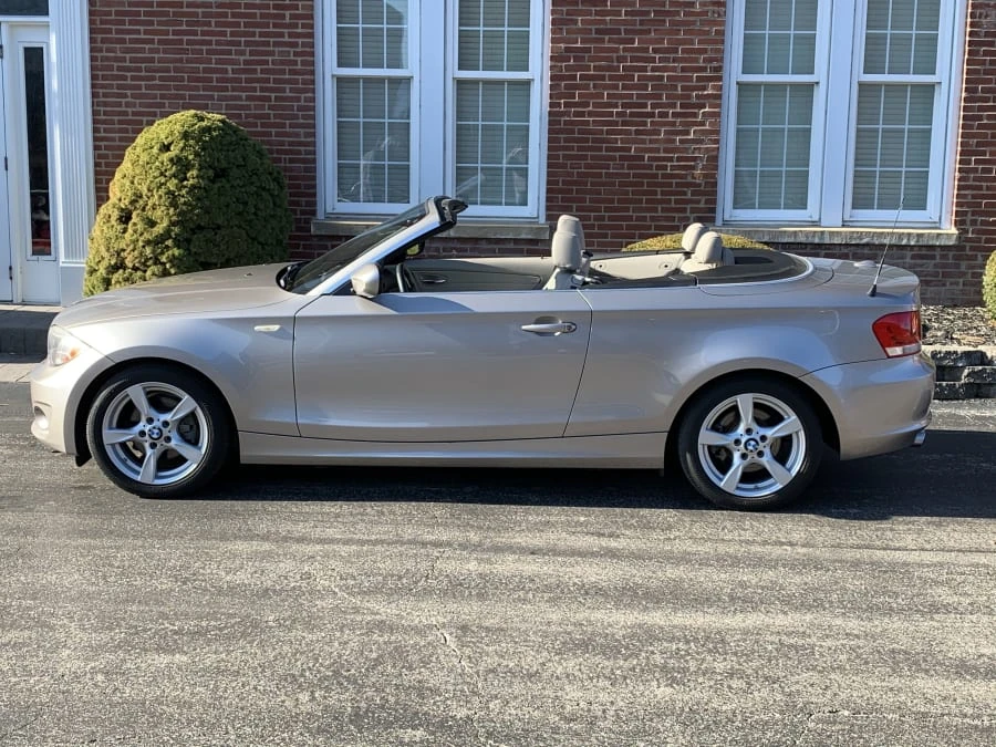 2013 BMW E81/E82/E88 1 Series - Image 2 of 10