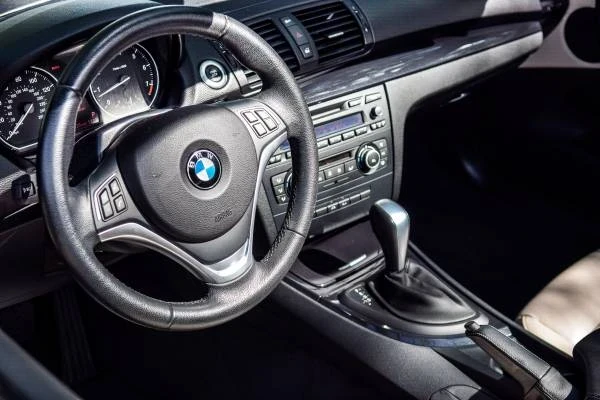 2013 BMW E81/E82/E88 1 Series - Image 8 of 21