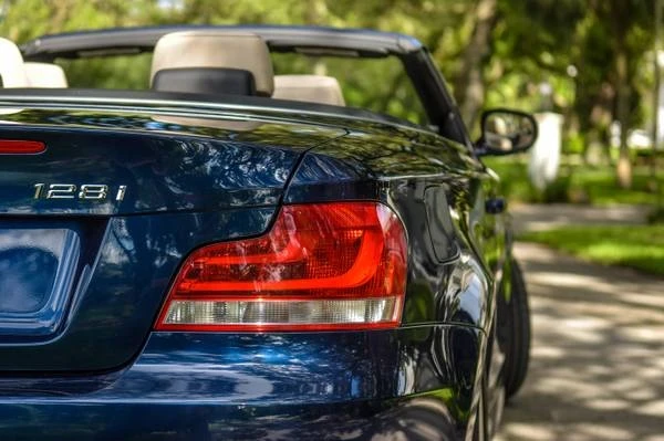 2013 BMW E81/E82/E88 1 Series - Image 15 of 21