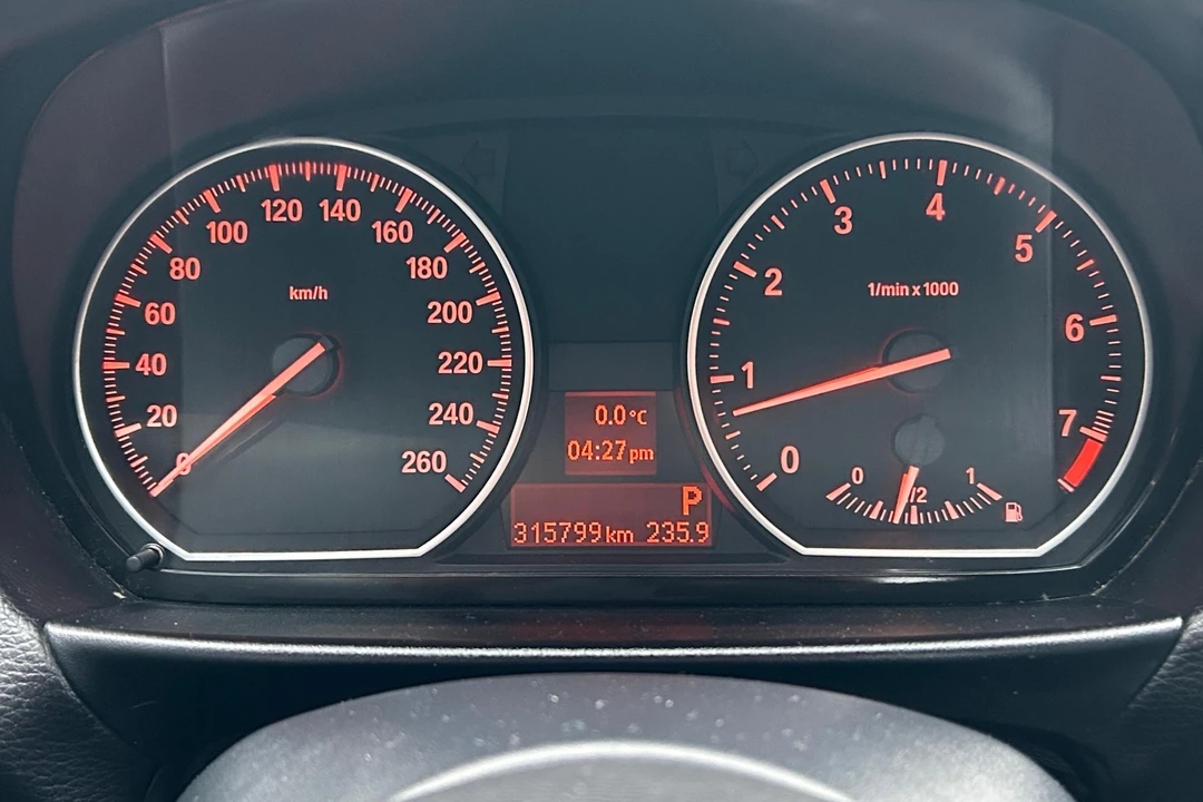 2013 BMW E81/E82/E88 1 Series - Image 25 of 31