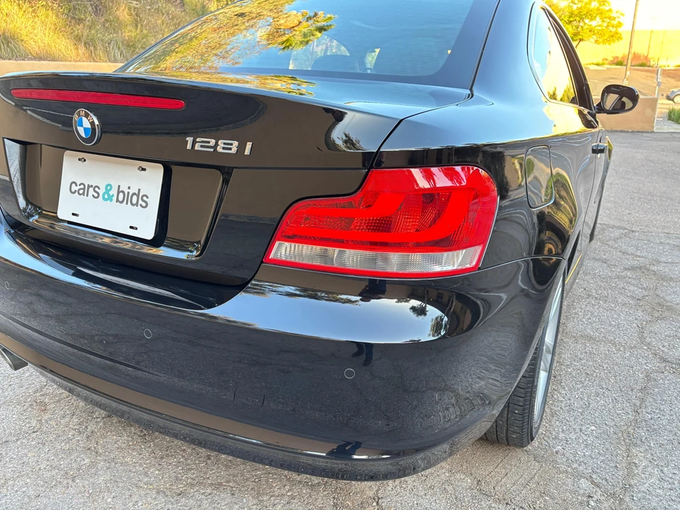 2013 BMW E81/E82/E88 1 Series - Image 31 of 31