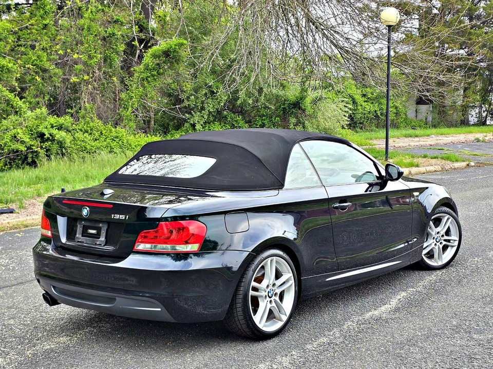 2013 BMW E82 135i & 135is - Image 11 of 23