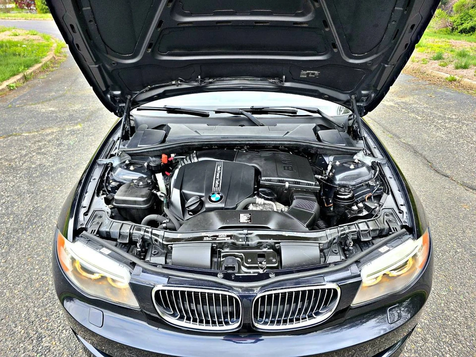 2013 BMW E82 135i & 135is - Image 21 of 23