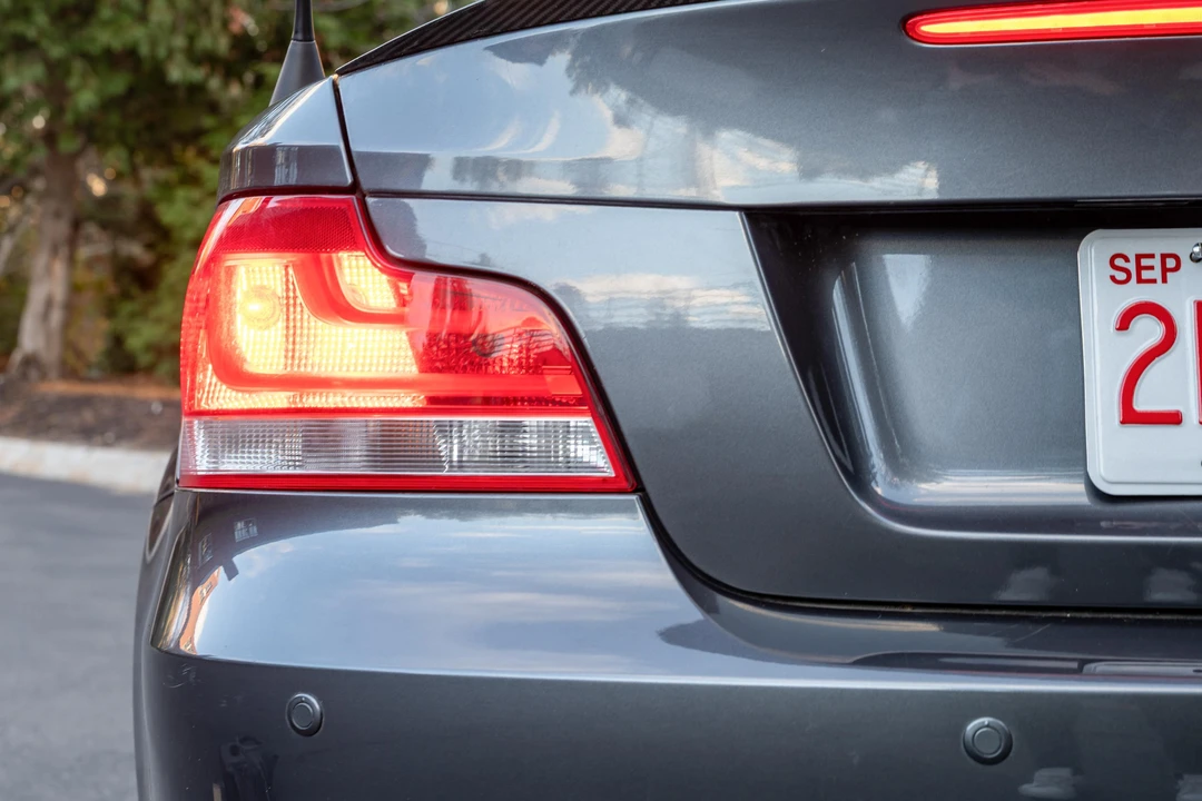 2013 BMW E82 135i & 135is - Image 23 of 31