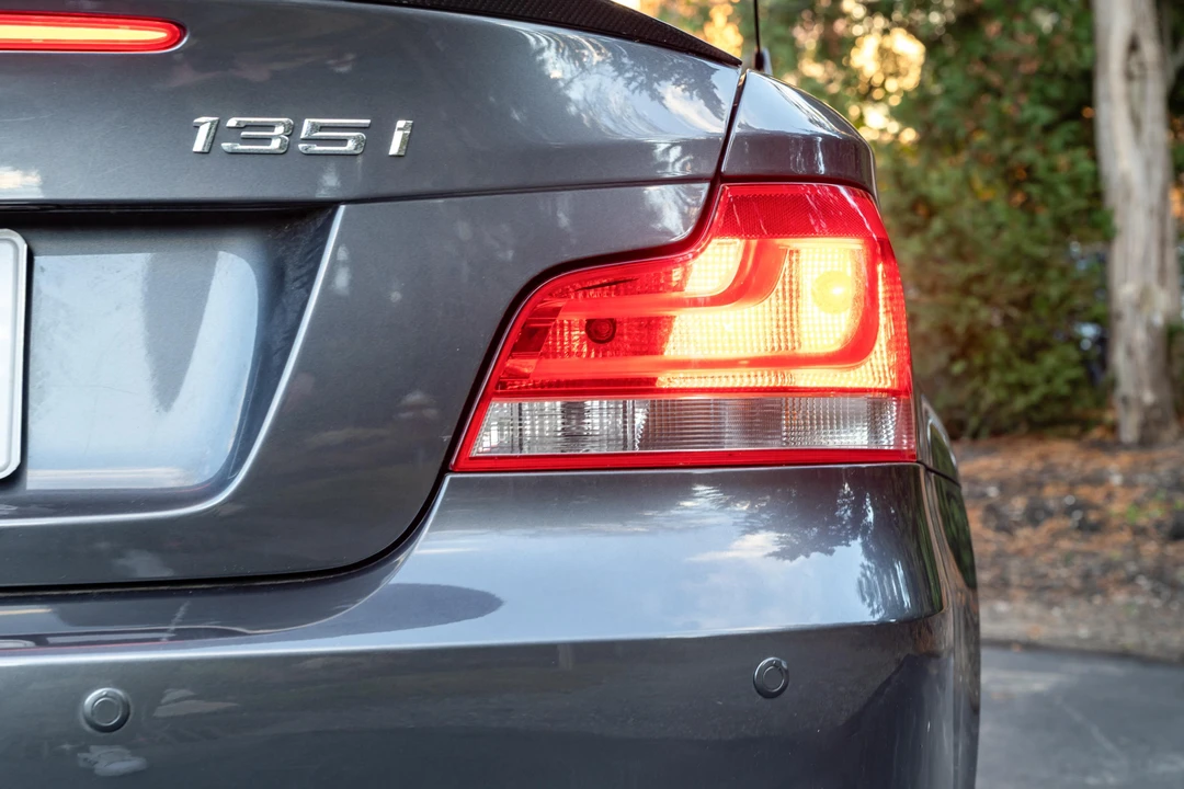 2013 BMW E82 135i & 135is - Image 27 of 31