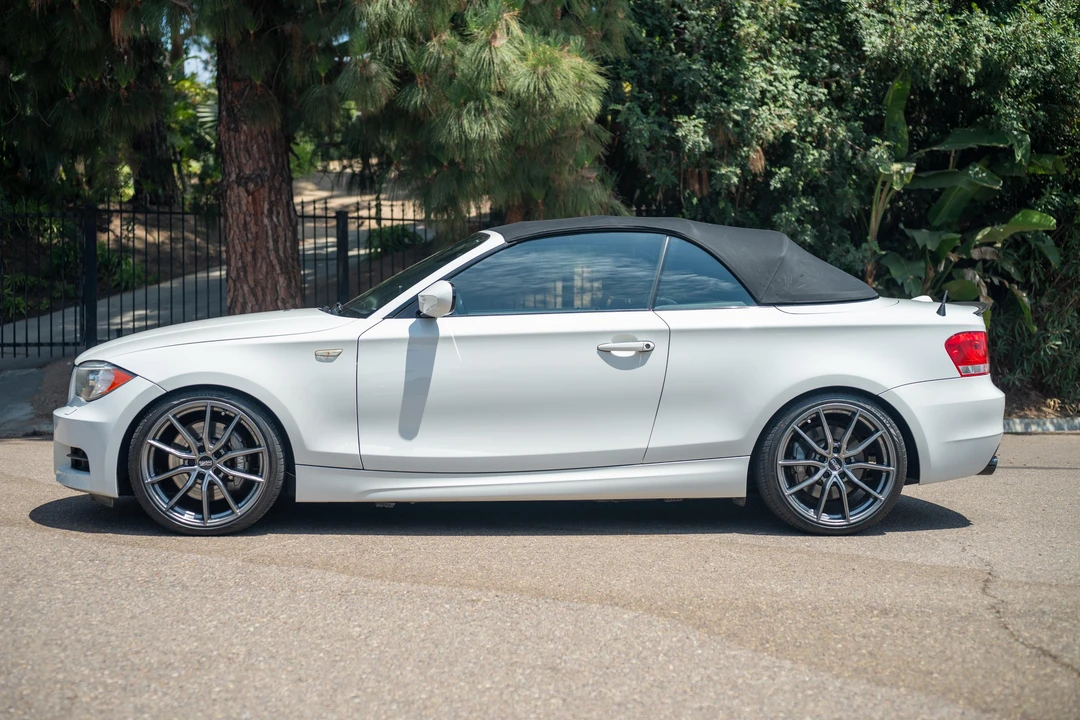 2013 BMW E82 135i & 135is - Image 11 of 31