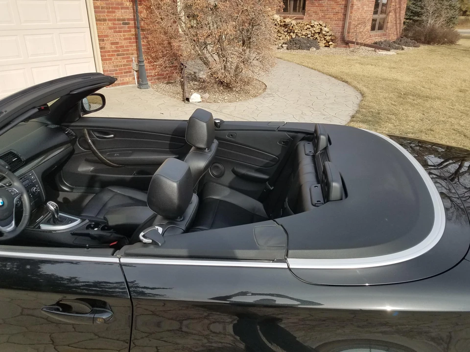 2013 BMW E82 135i & 135is - Image 28 of 31