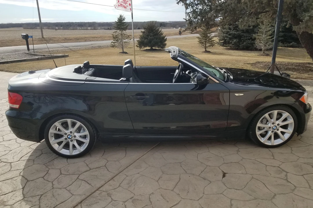 2013 BMW E82 135i & 135is - Image 17 of 31