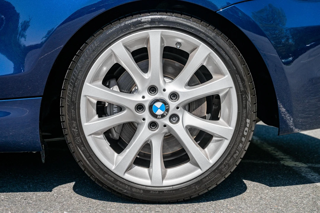 2013 BMW E82 135i & 135is - Image 26 of 31