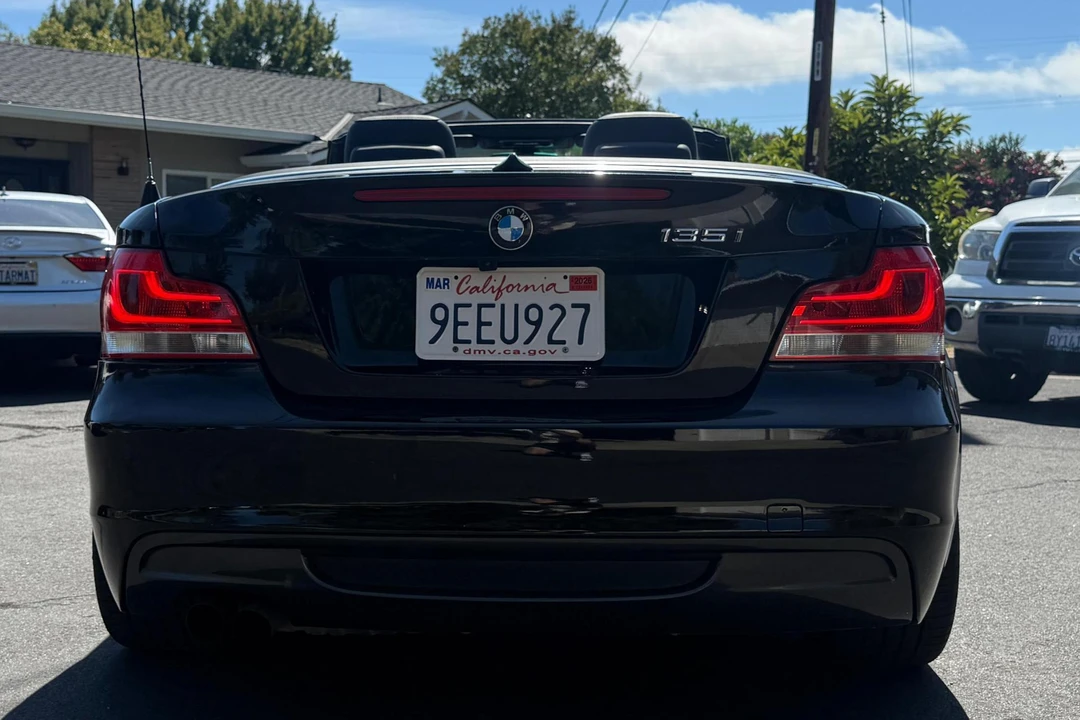 2013 BMW E82 135i & 135is - Image 5 of 31