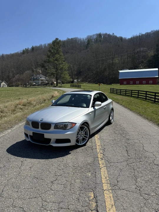 2013 BMW E82 135i & 135is - Image 2 of 21