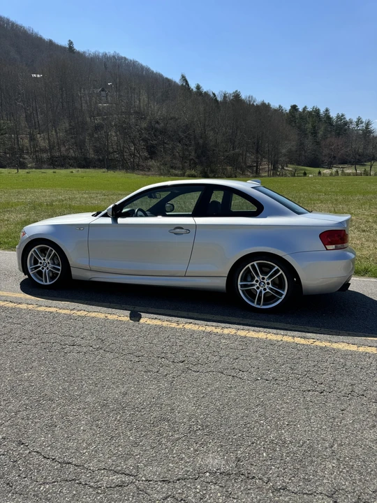 2013 BMW E82 135i & 135is - Image 19 of 21