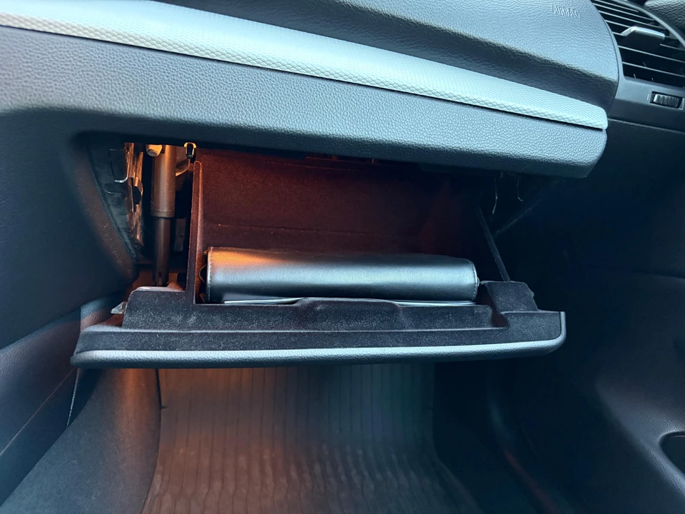 2013 BMW E82 135i & 135is - Image 29 of 31