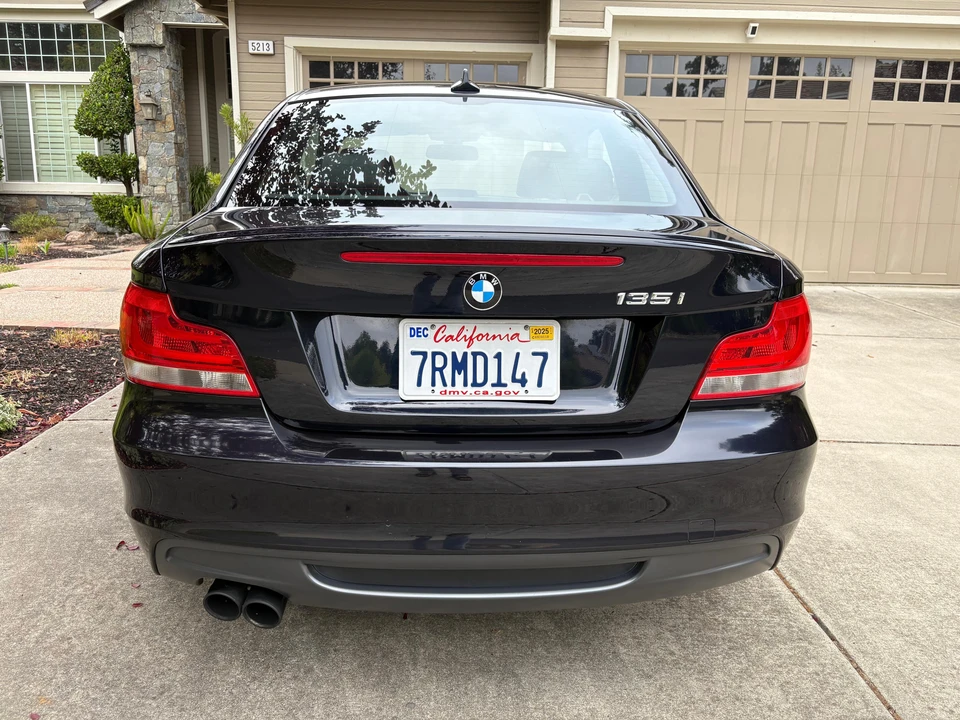 2013 BMW E82 135i & 135is - Image 8 of 31