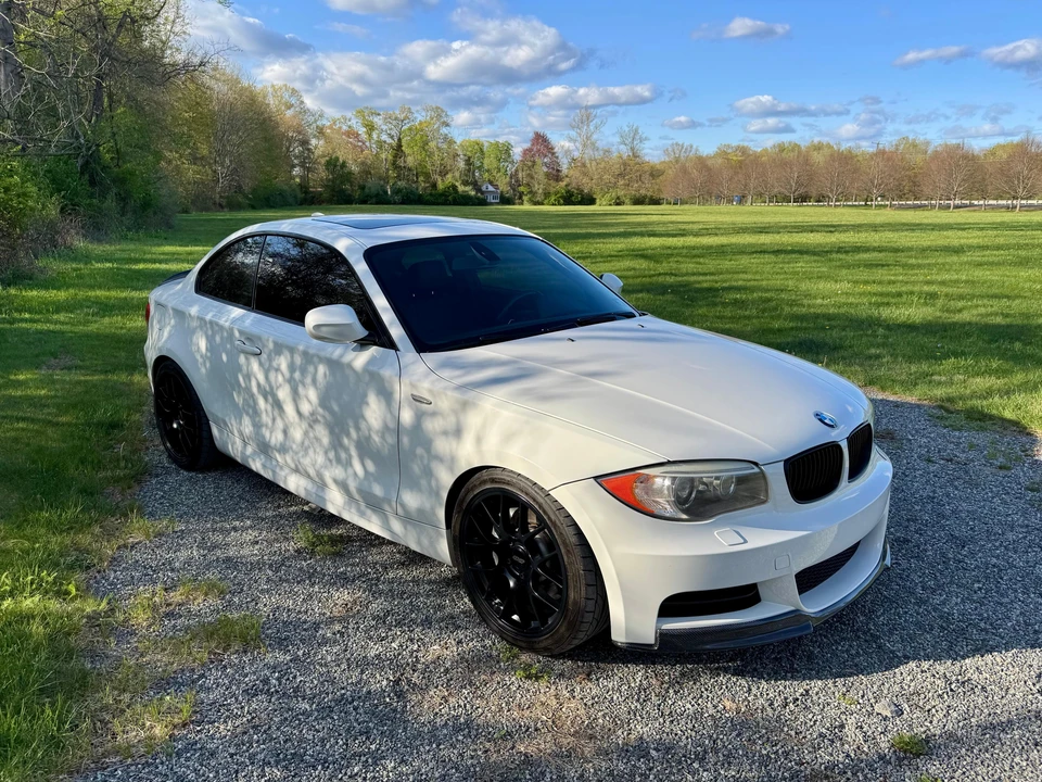 2013 BMW E82 135i & 135is - Image 29 of 31