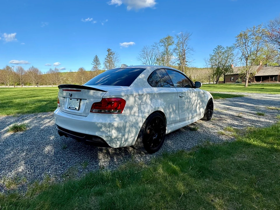 2013 BMW E82 135i & 135is - Image 23 of 31