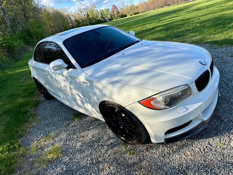2013 BMW E82 135i & 135is - Image 27 of 31