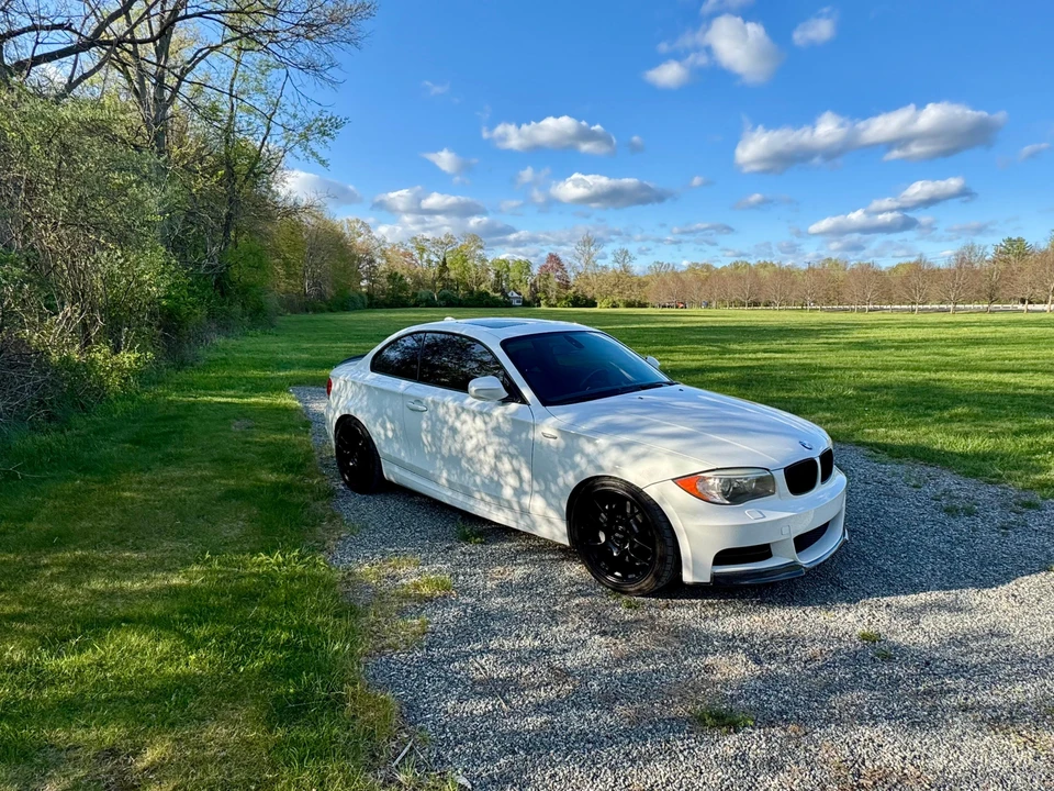 2013 BMW E82 135i & 135is - Image 26 of 31