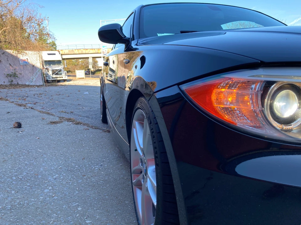 2013 BMW E82 135i & 135is - Image 20 of 31