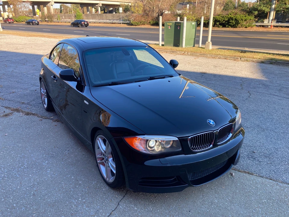 2013 BMW E82 135i & 135is - Image 15 of 31