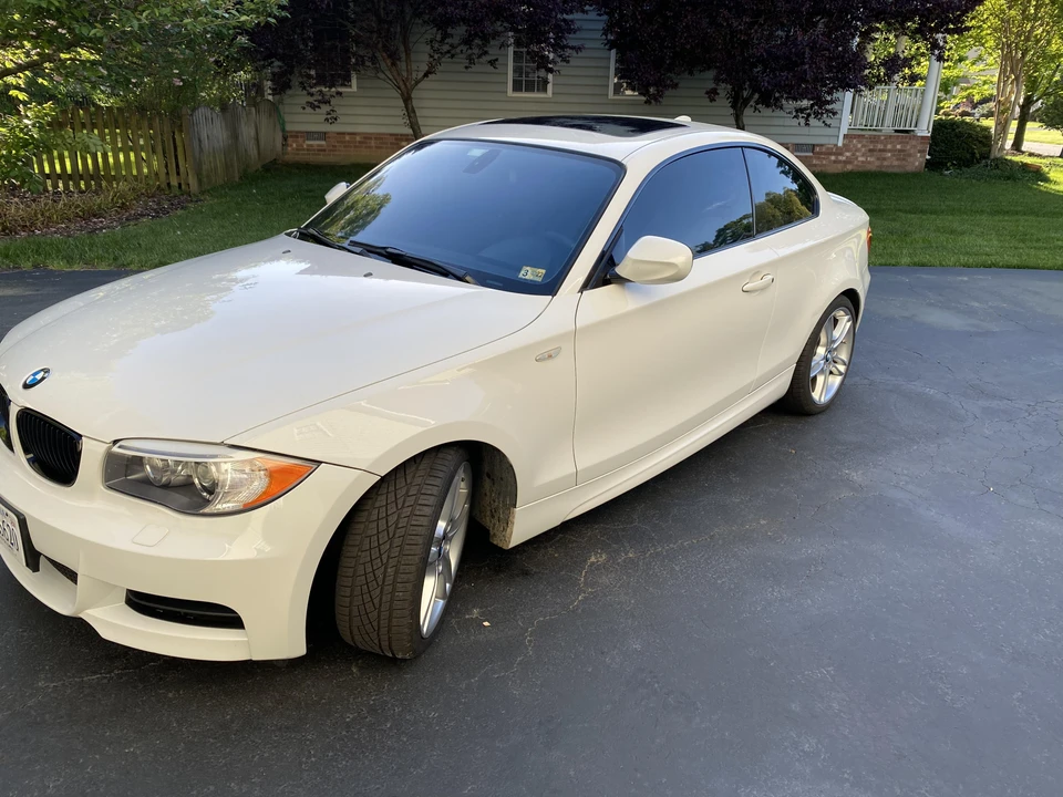 2013 BMW E82 135i & 135is - Image 27 of 31