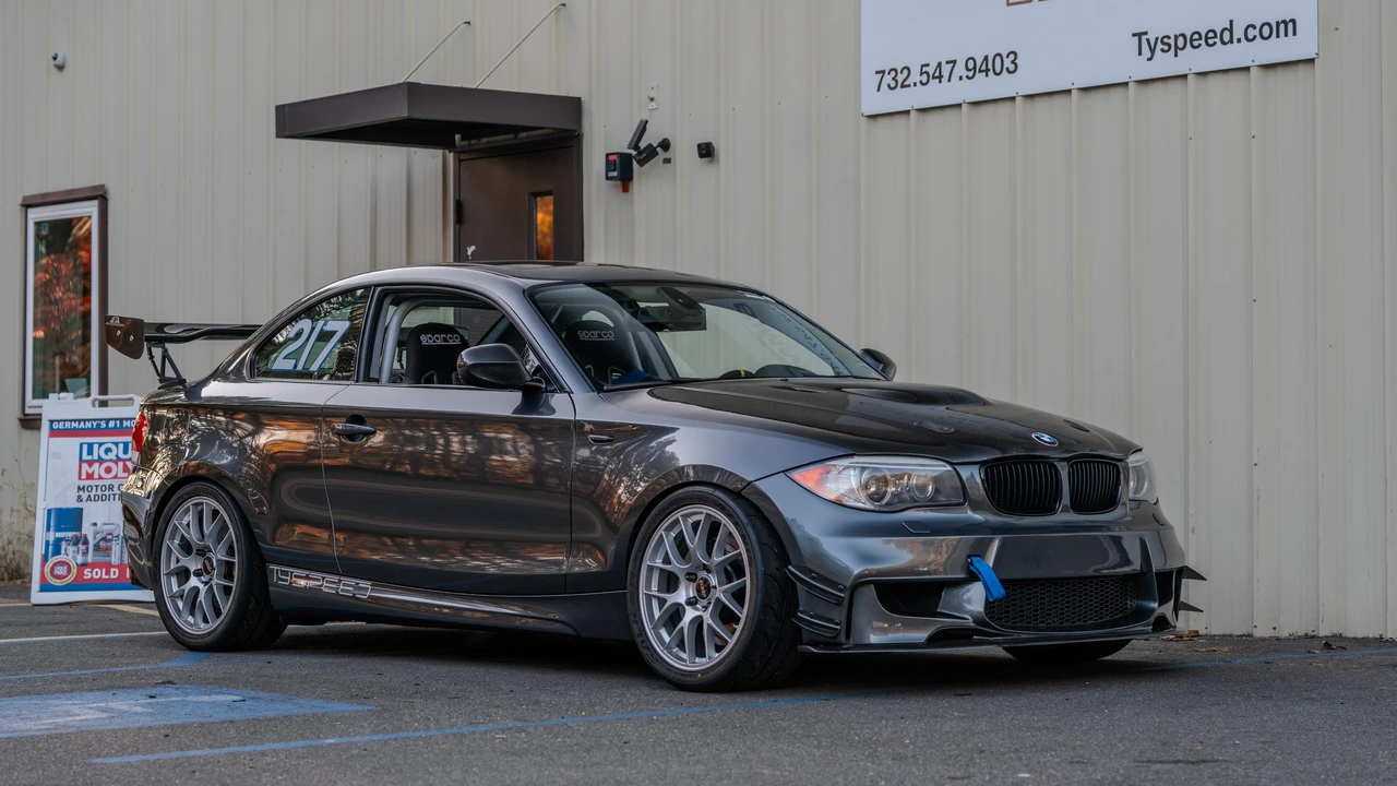2013 BMW E82 135i & 135is - Image 23 of 31