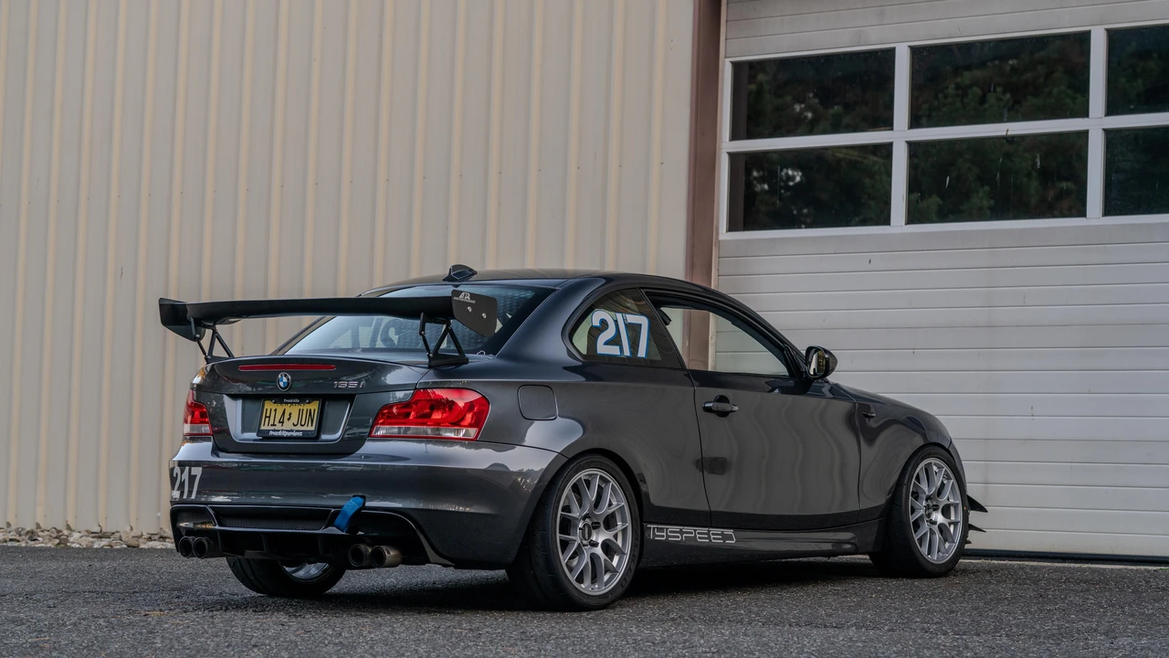 2013 BMW E82 135i & 135is - Image 17 of 31