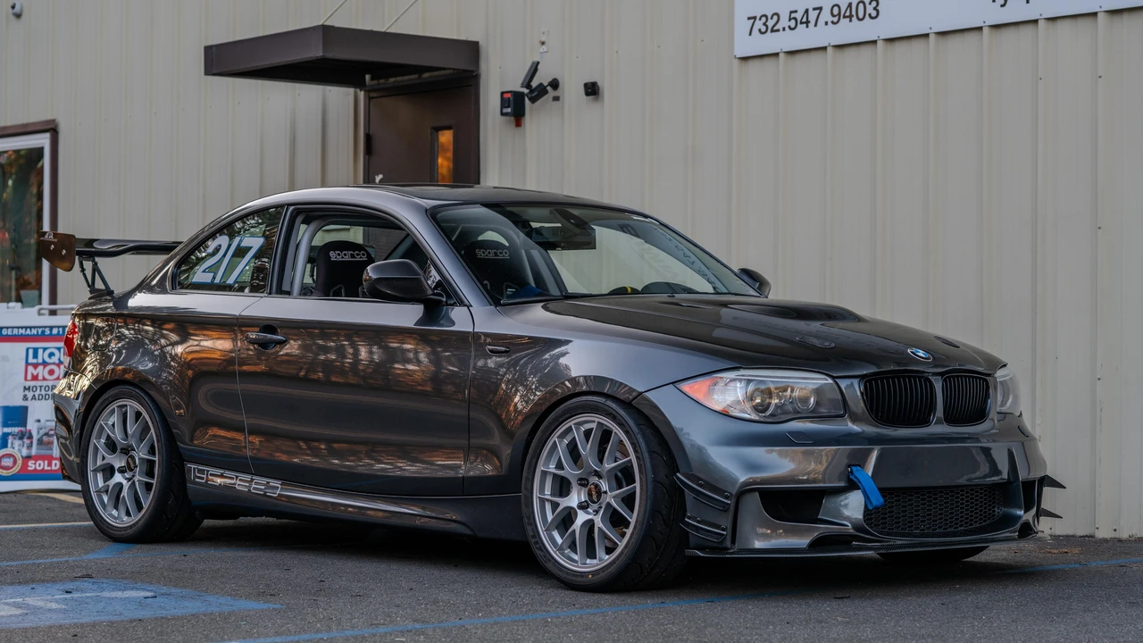 2013 BMW E82 135i & 135is - Image 25 of 31