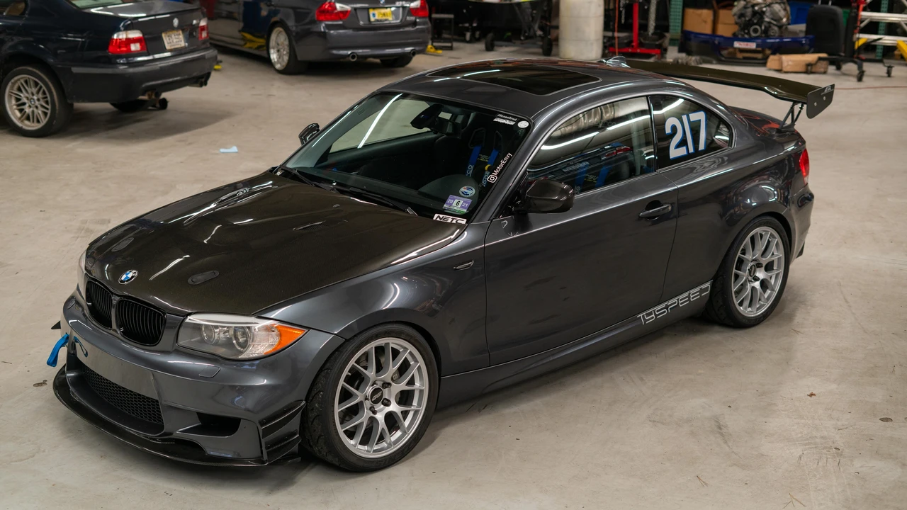 2013 BMW E82 135i & 135is - Image 29 of 31