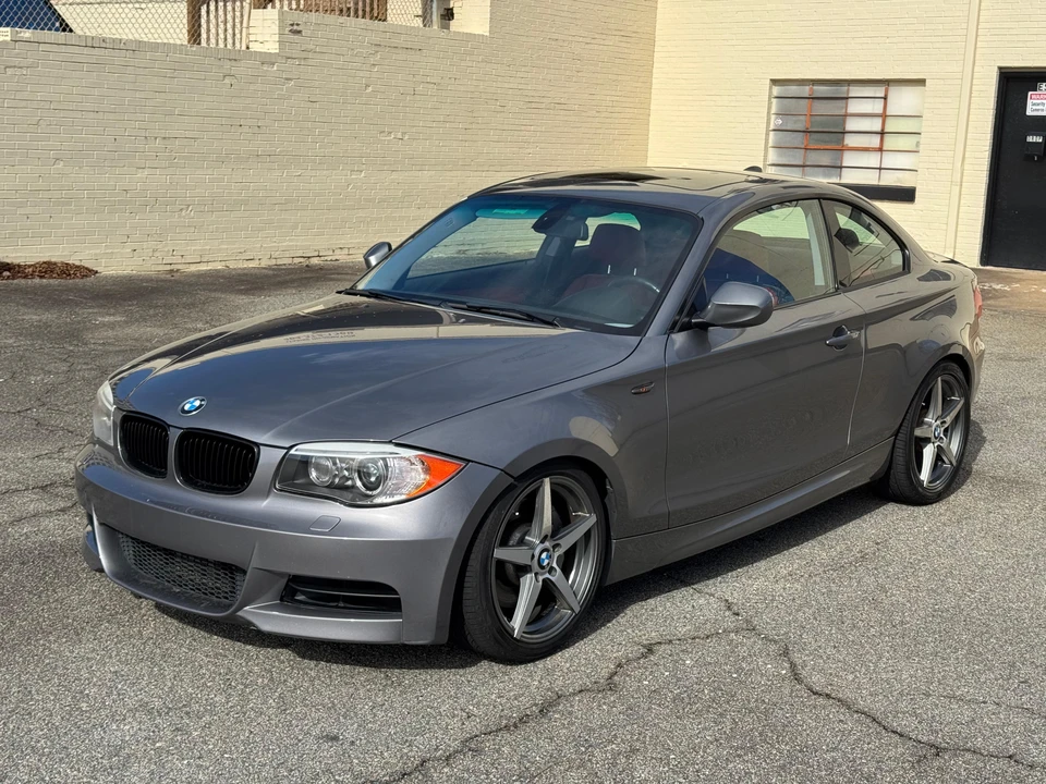 2013 BMW E82 135i & 135is - Image 9 of 31