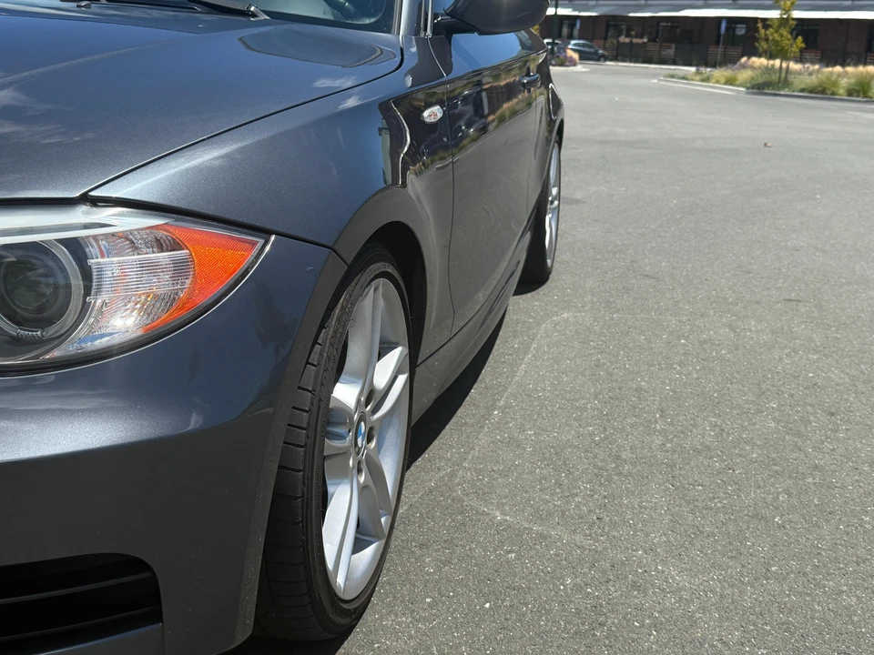 2013 BMW E82 135i & 135is - Image 29 of 31