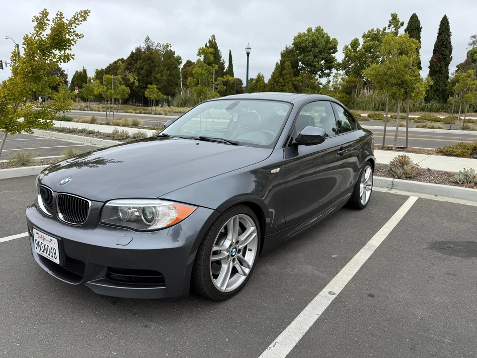 2013 BMW E82 135i & 135is - Image 6 of 31