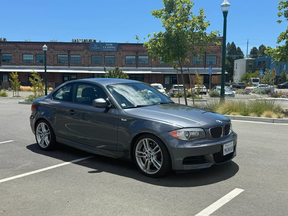 2013 BMW E82 135i & 135is - Image 20 of 31