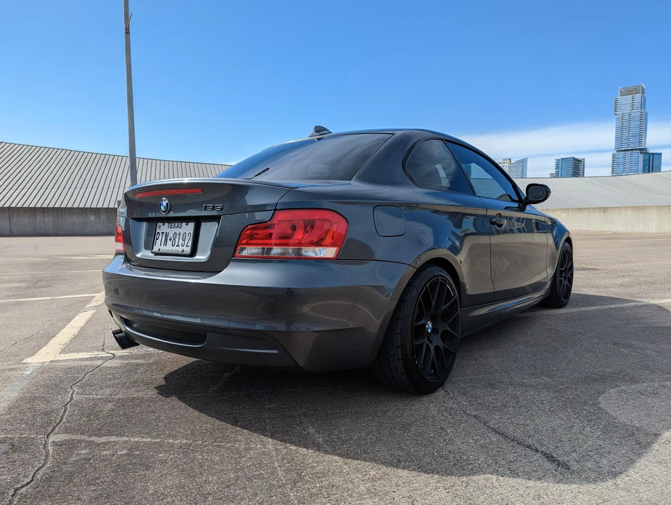 2013 BMW E82 135i & 135is - Image 16 of 31