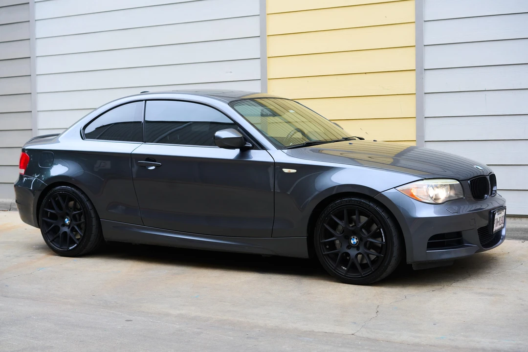 2013 BMW E82 135i & 135is - Image 20 of 31