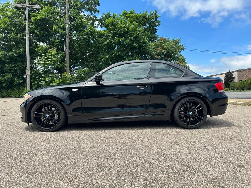 2013 BMW E82 135i & 135is - Image 10 of 31