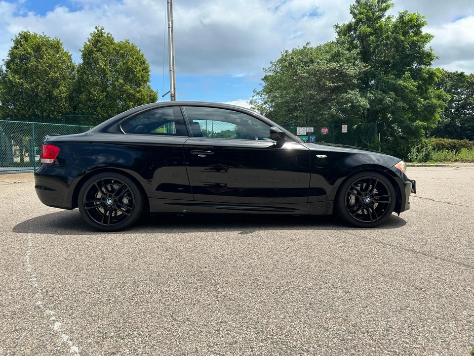 2013 BMW E82 135i & 135is - Image 18 of 31